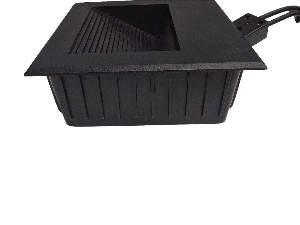 OMNI Recessed Wall Light