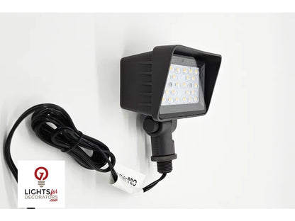 Lumien Integrated LED Flood Light - Bronze Finished Aluminum (13 Watt, 2700K)