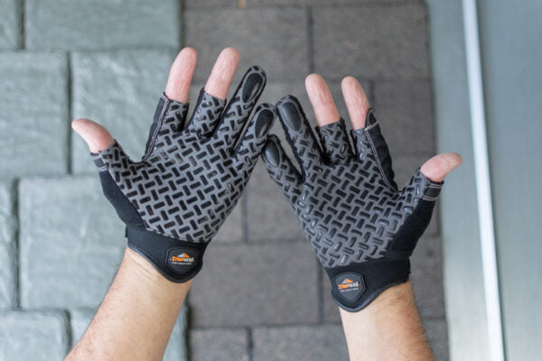 Medium SteepGear Sticky Gloves