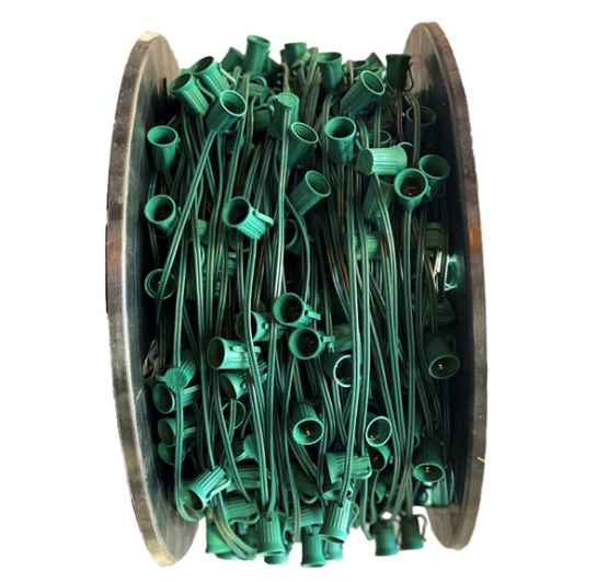 c9 cord spt 2 1,000' reel 15" socket spacing green