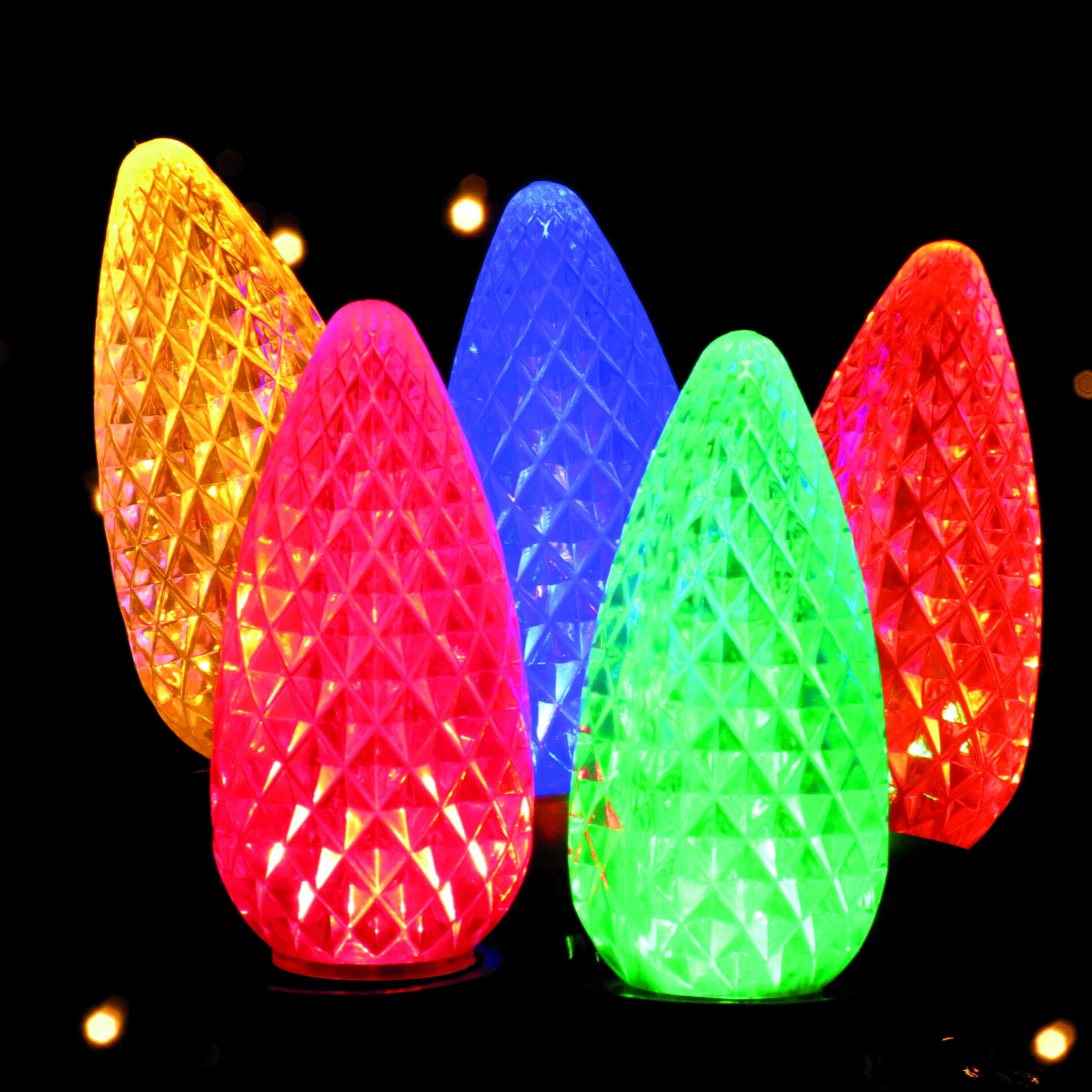 LED C9 Bulb – Transparent, Faceted – Multicolor